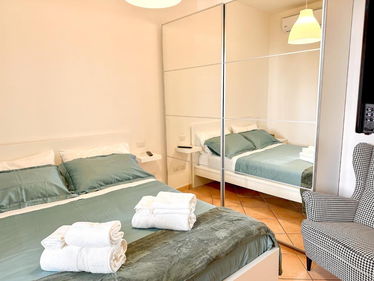 Al Centro Storico Home Salerno Bagian luar foto